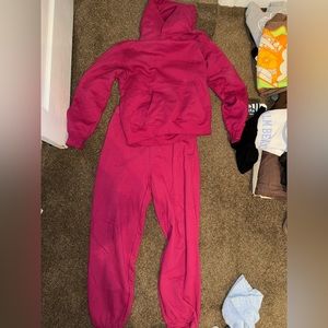 tna aritiza sweat set